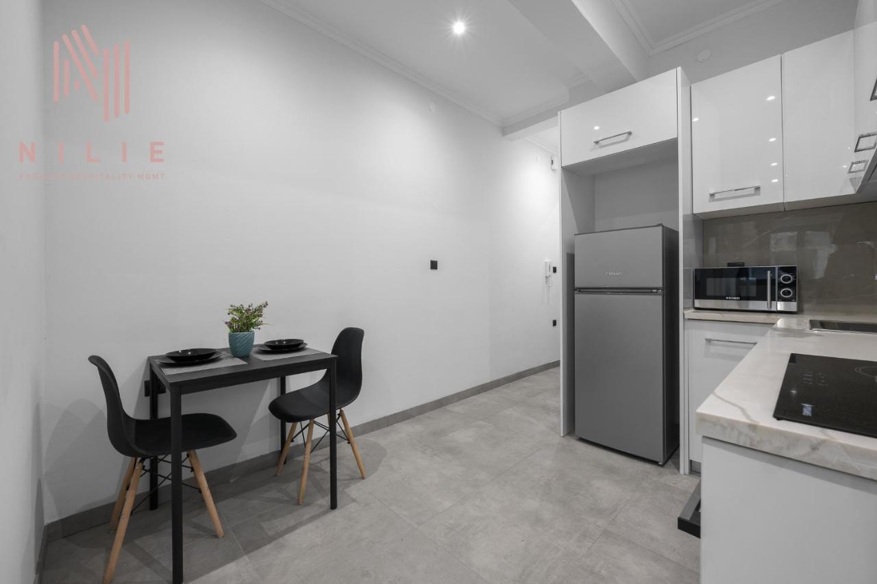 B&W, Nilie Hospitality Mgmt Apartment Thessaloníki Ngoại thất bức ảnh