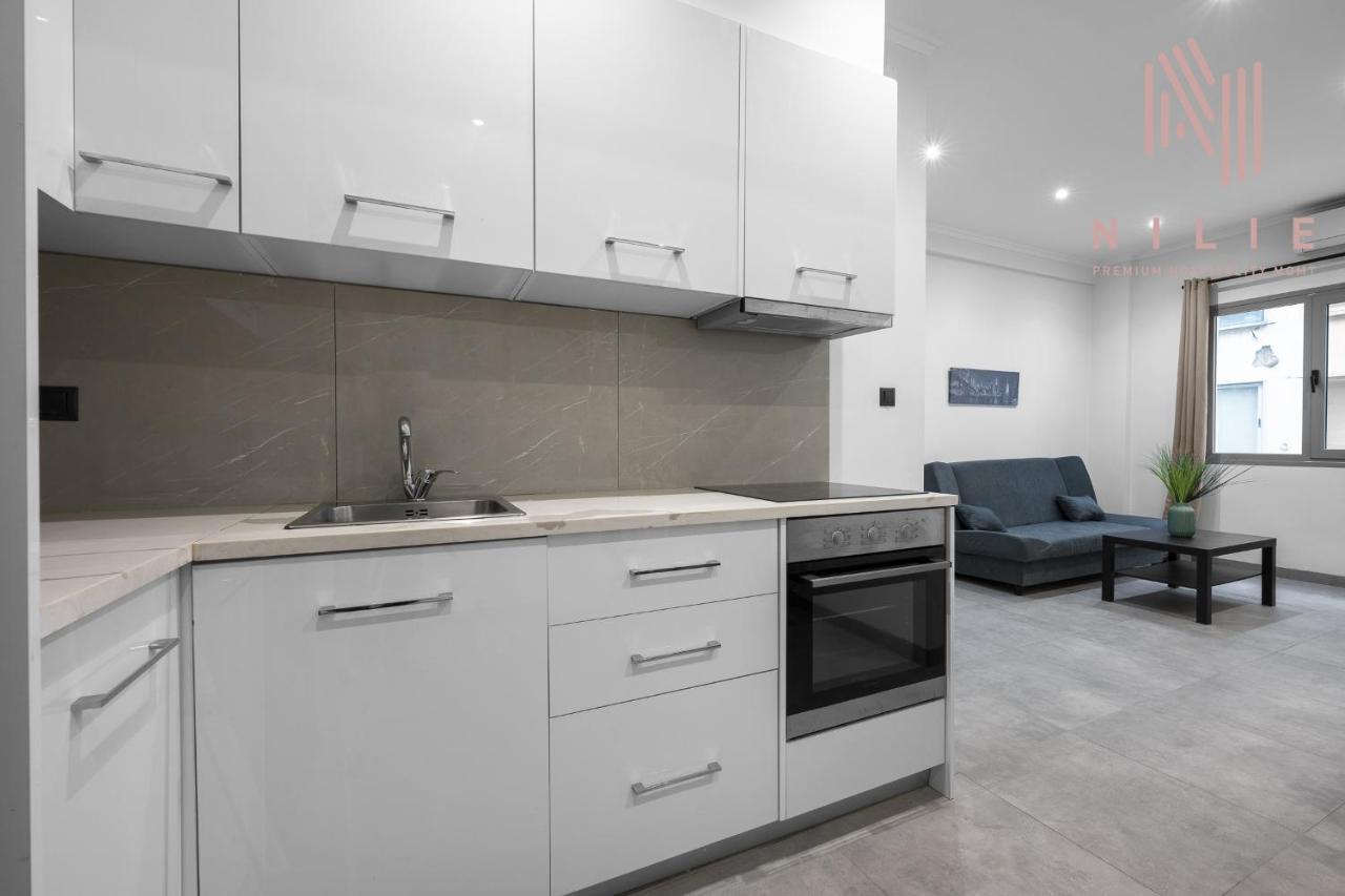 B&W, Nilie Hospitality Mgmt Apartment Thessaloníki Ngoại thất bức ảnh